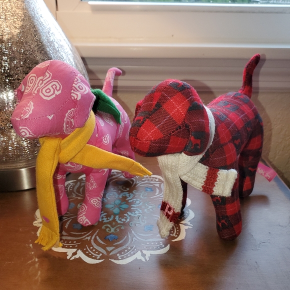 2 Victoria Secret PINK mini dogs - Picture 1 of 6